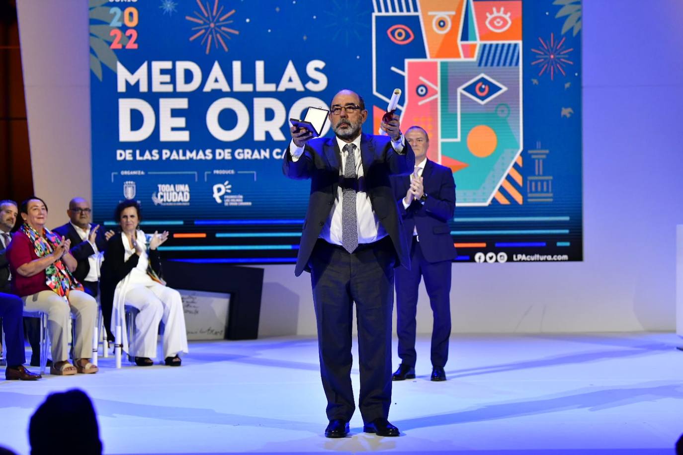 Fotos: La capital grancanaria destaca la labor de 23 personalidades e instituciones en su 544 aniversario