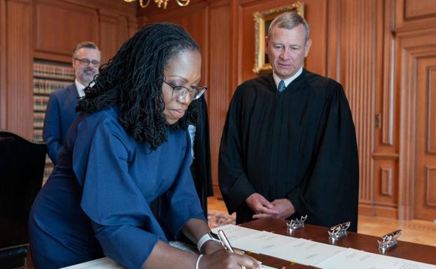 La primera juez negra para un tribunal en el ojo del huracán
