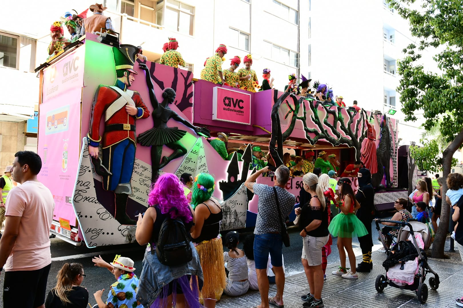 Fotos: El carnaval volvió a las calles de la capital