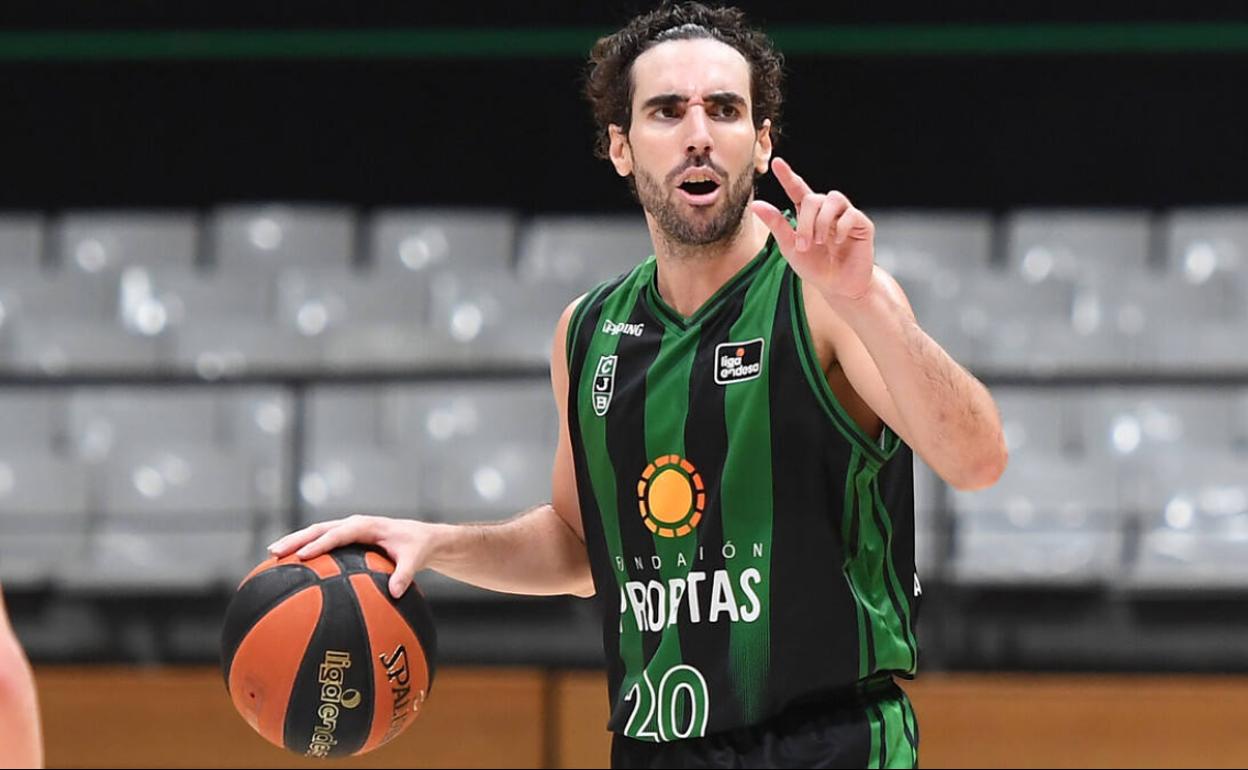 Ferrán Bassas, durante un partido con el Joventut. 