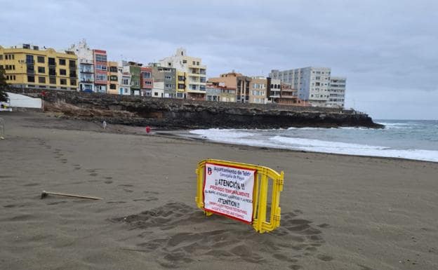 La playa de La Garita, una semana cerrada al baño