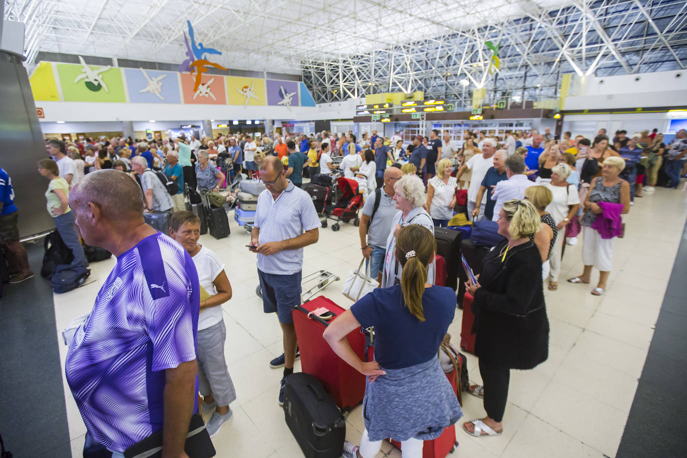 La caída de Thomas Cook generó importantes pérdidas al sector turístico canario.