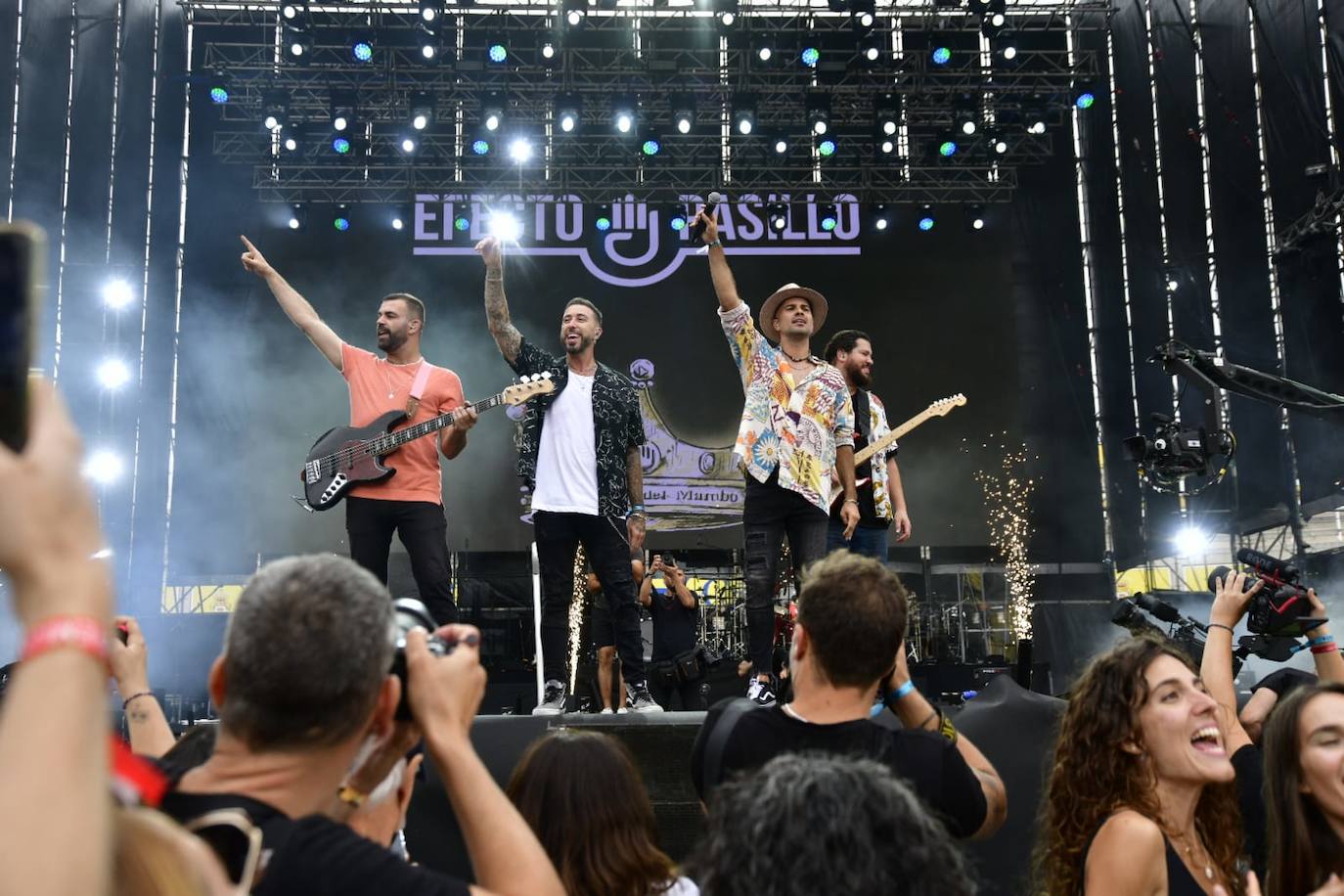 Fotos: El Granca Live Fest sube la temperatura con Efecto Pasillo