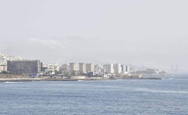 Aviso naranja en Canarias por temperaturas que rozan los 40 grados