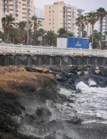 Imagen secundaria 2 - 4.000 bloques de hormigón para restituir la escollera de la Avenida Marítima