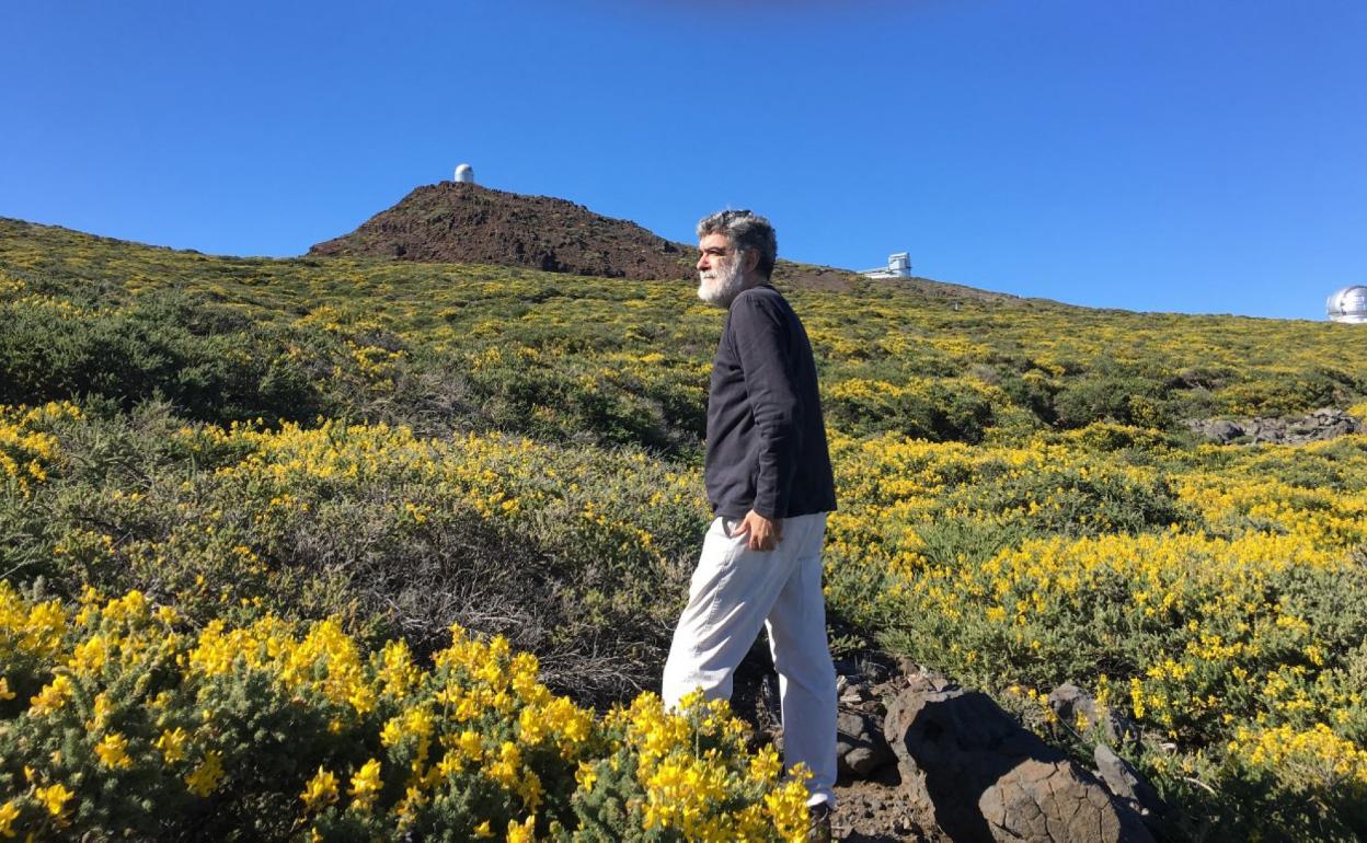 El escritor y filólogo palmero Anelio Rodríguez Concepción, en una imagen de archivo. 