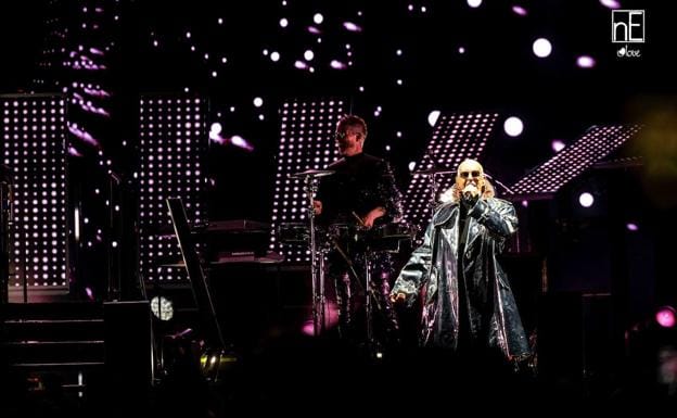 Pet Shop Boys, durante su concierto, el jueves, en Puerto de la Cruz. 