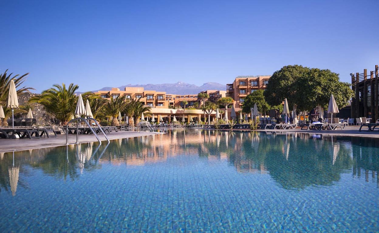 Apertura del Hotel Barceló Tenerife tras una inversión de 8,6 millones de euros