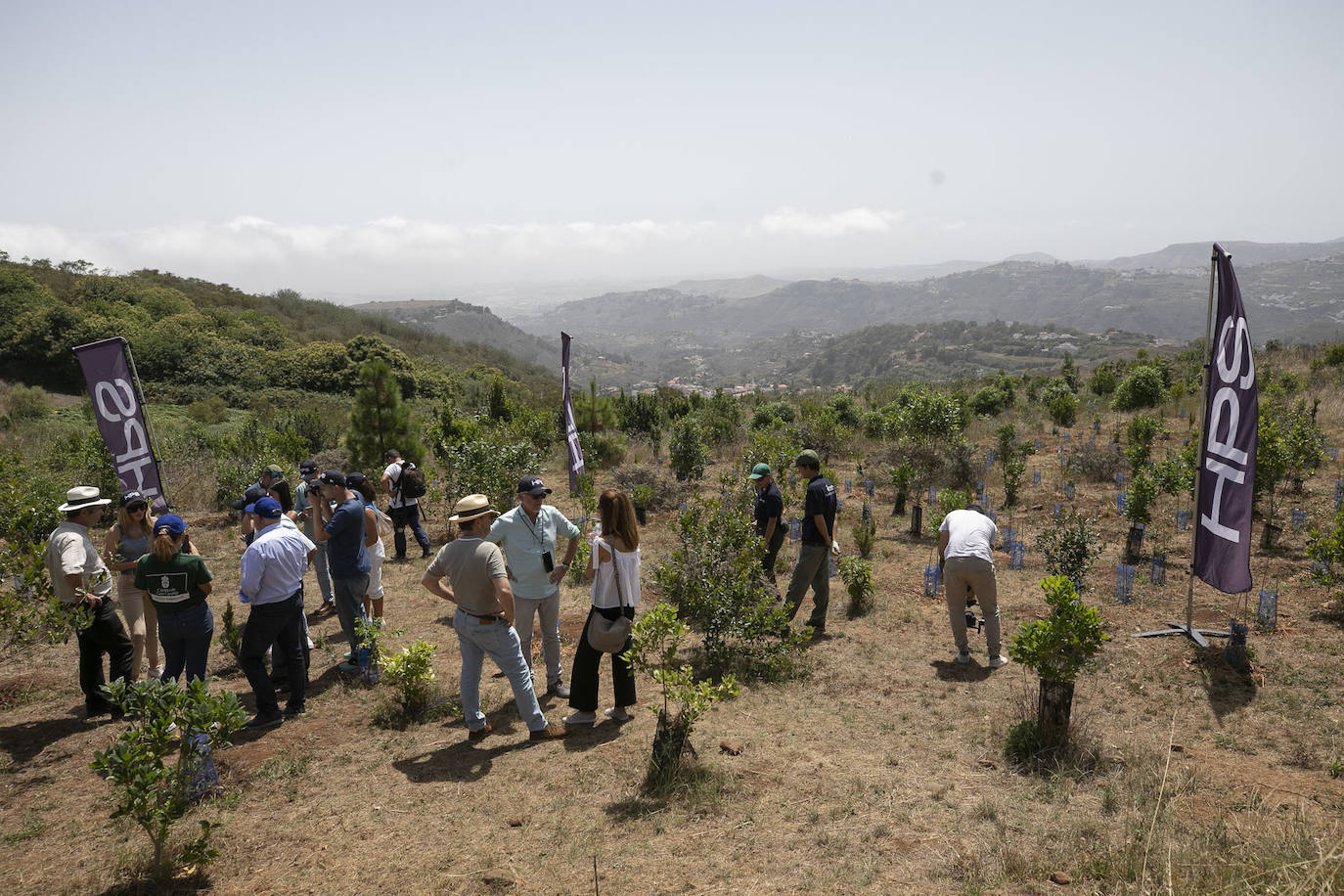 Foto invitados y medios de comunicación.