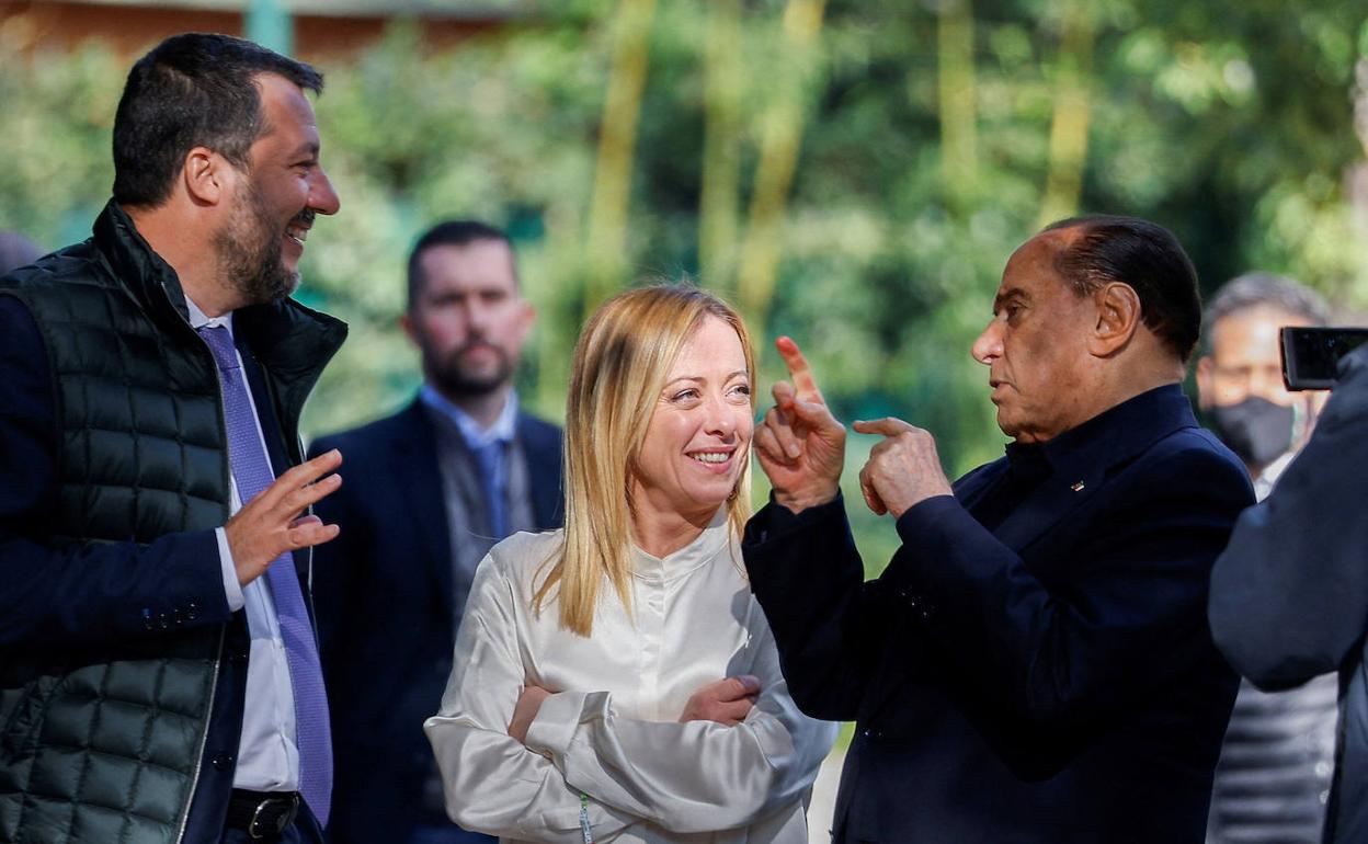 Matteo Salvini, Giorgia Meloni y Silvio Berlusconi, en un encuentro en Roma