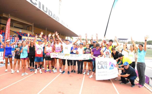José Manuel Ojeda completa el maratón solidario Pasos x Por la Vida en Arrecife