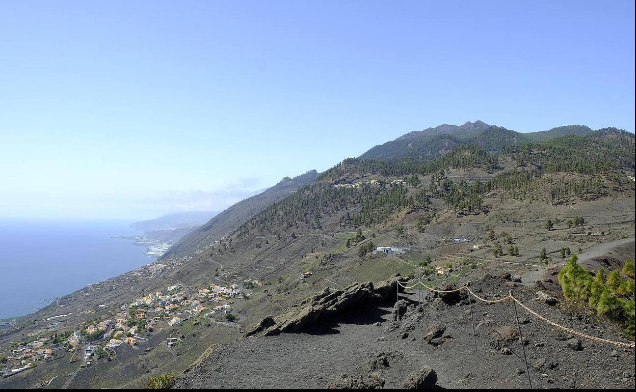 Rescatan a un ciclista accidentado en una pista forestal en La Palma