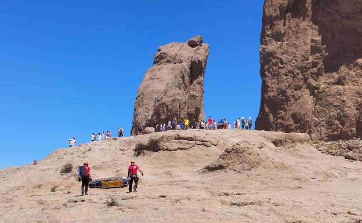 Herido tras caerse en el Roque Nublo