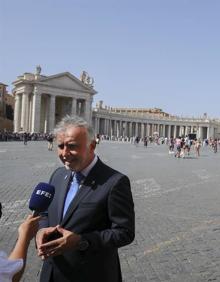 Imagen secundaria 2 - El papa Francisco recibe al CD Tenerife en el Vaticano