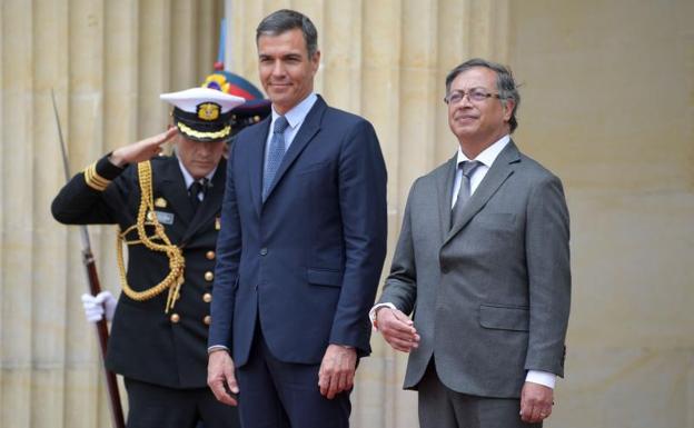 Sánchez, junto al presidente de Colombia, Gustavo Petro. 
