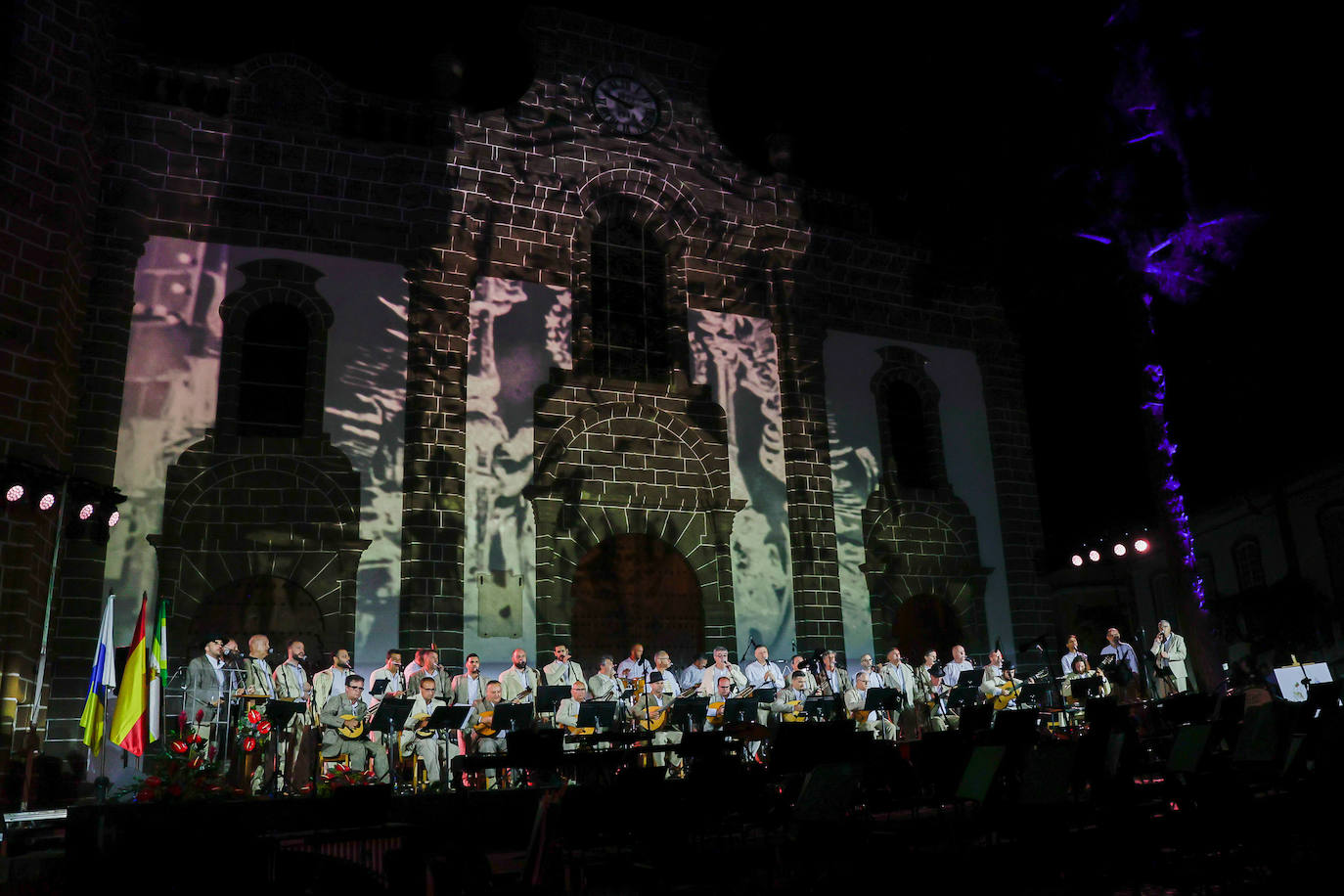 Fotos: Arrancan las fiestas del Pino 2022