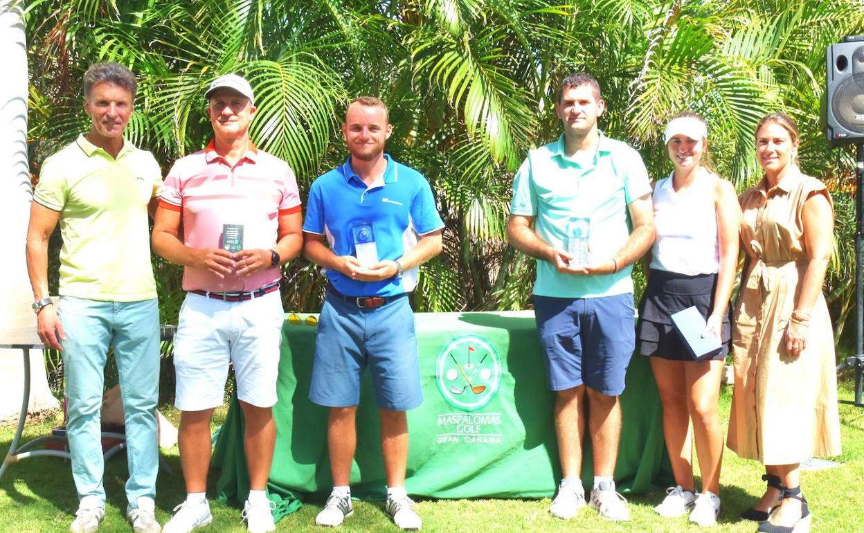 Algunos de los premiados del Maspalomas Golf Cup. 