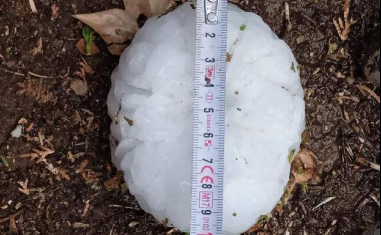 Fallece una niña de 20 meses por la tormenta de granizo en Girona