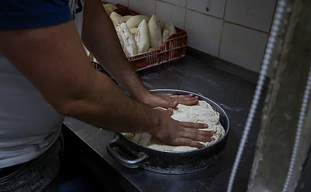 Imagen principal - Toda la producción es artesanal.