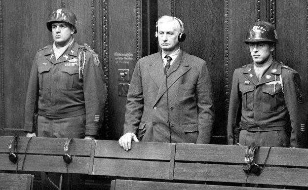 Friedrich Flick , durante el juicio de Nuremberg, del que saldría condenado a siete años de cárcel. 