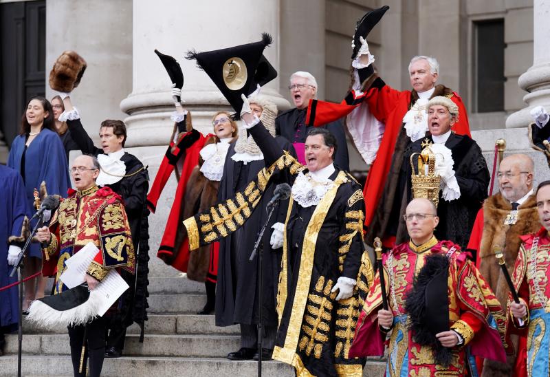 El segundo acto de proclamación ha sido en el Royal Exchange de Londres. 