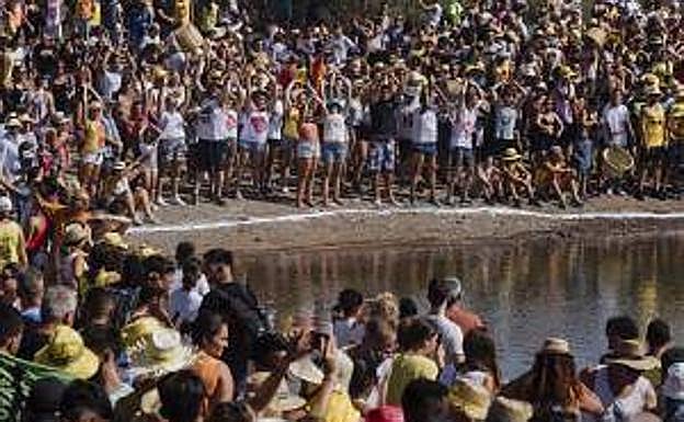 Fiesta de El Charco, en La Aldea de San Nicolás. 
