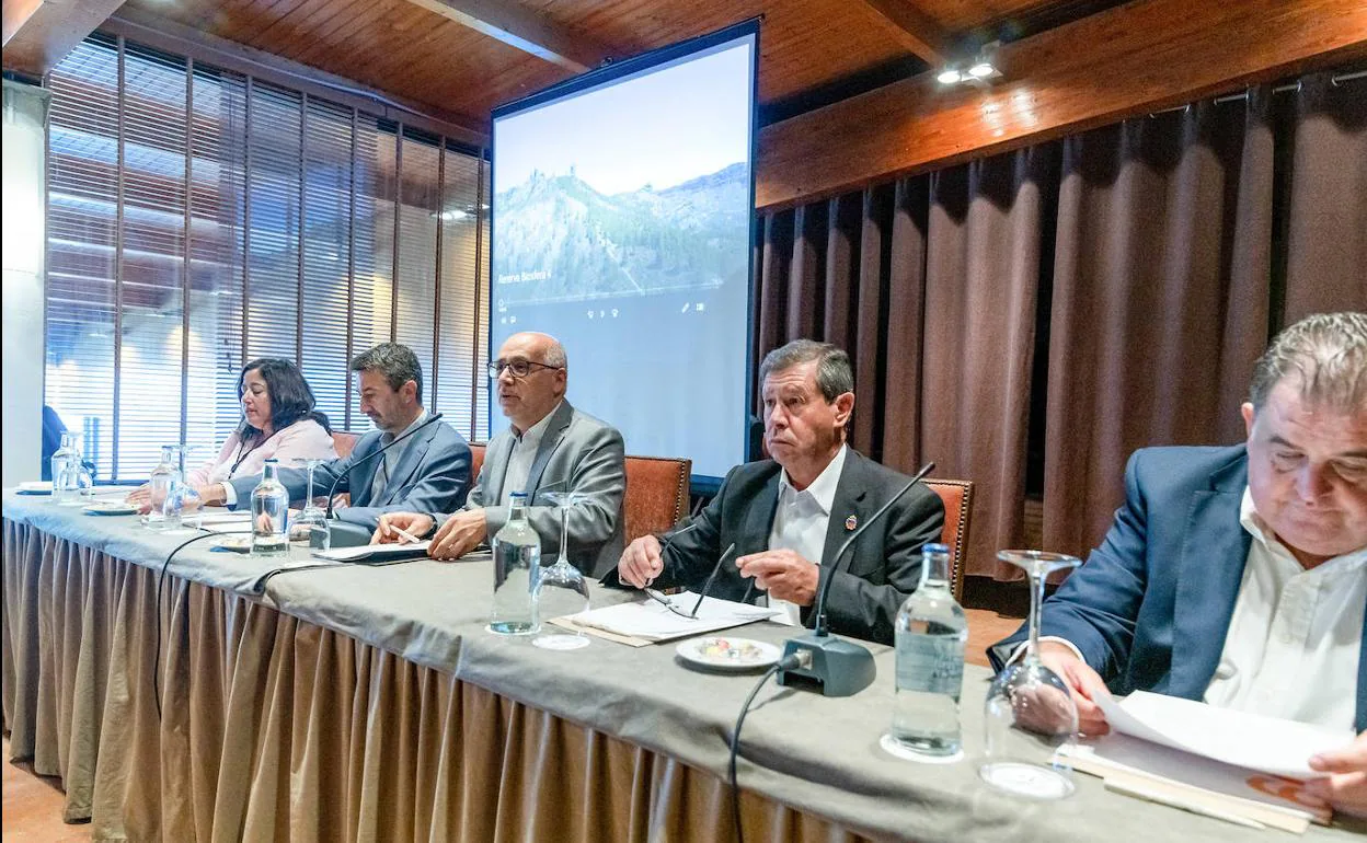 Imagen de la XXI Reunión del Consejo de Gestores y Gestoras de la Red Española de Reservas de la Biosfera, en Tejeda. 