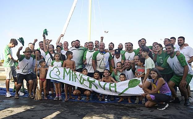 Imagen principal - Broche de oro para el Minerva en el cierre de la temporada