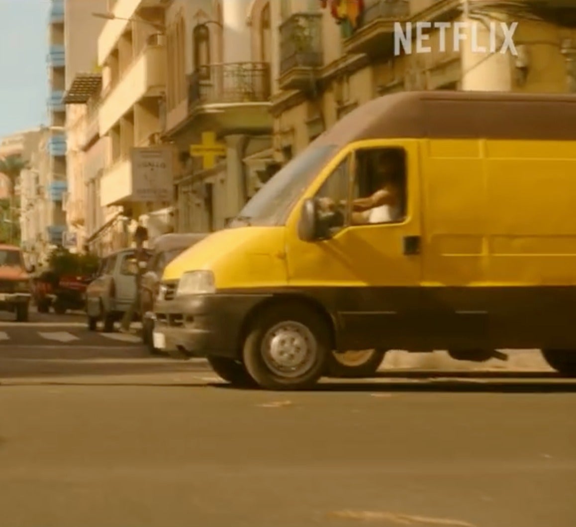 Un frame del tráiler en donde se aprecia una calle de la ciudad de Las Palmas de Gran Canaria