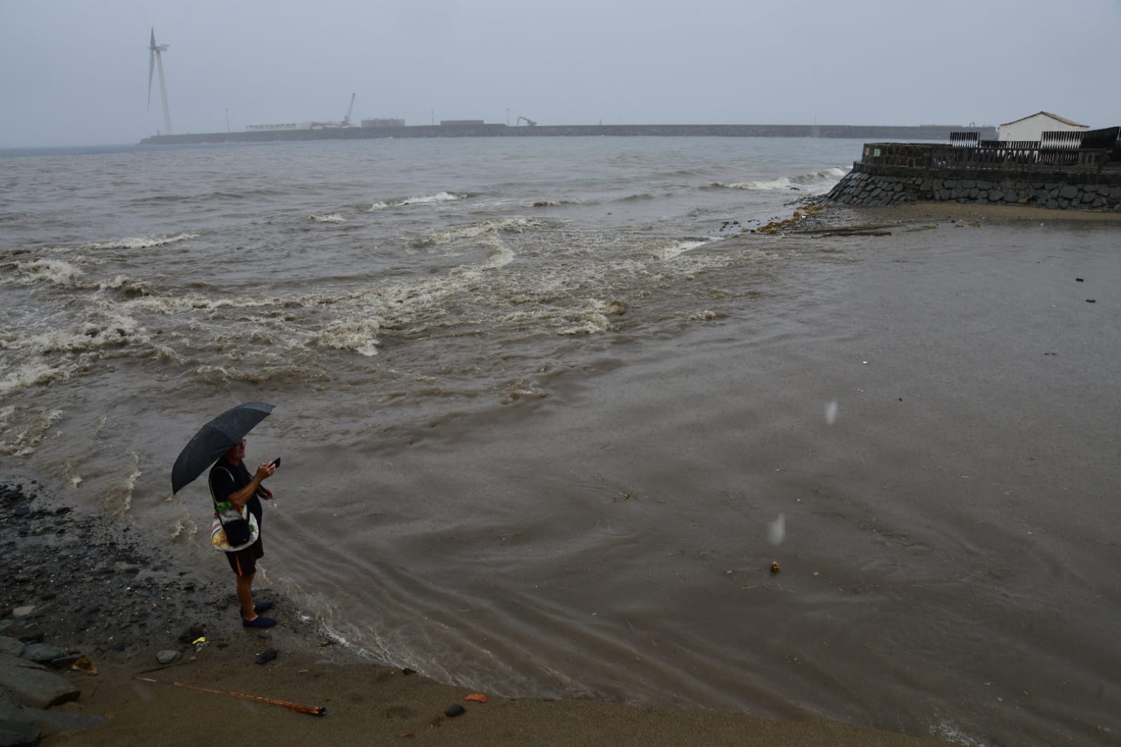 Fotos: Así descarga la lluvia en el sureste de Gran Canaria