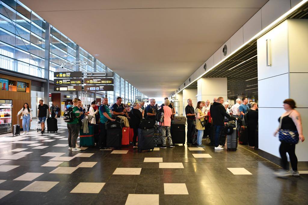Fotos: Retrasos y cancelaciones en el aeropuerto de Gran Canaria por el paso de &#039;Hermine&#039;