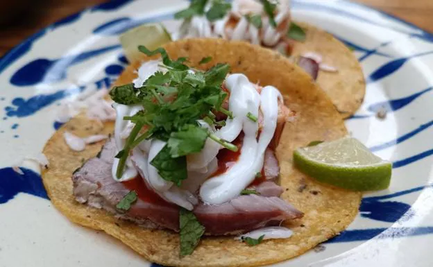 Taco mar y montaña de Mazu. 