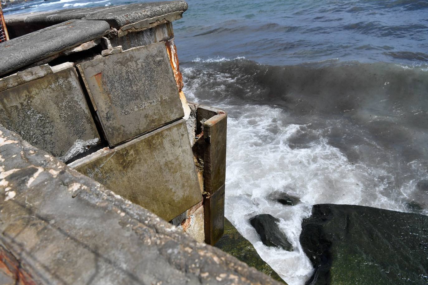 Imagen principal - Cierran el paseo de San Cristobal por seguridad.