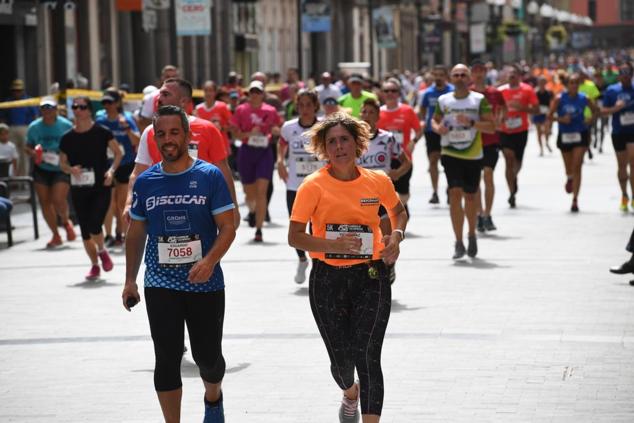 Fotos: Salida de los 5km de la Carrera de las Empresas