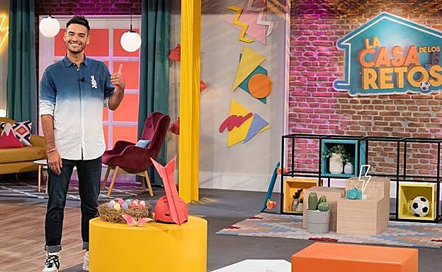 David Moreno, presentador del concurso. 