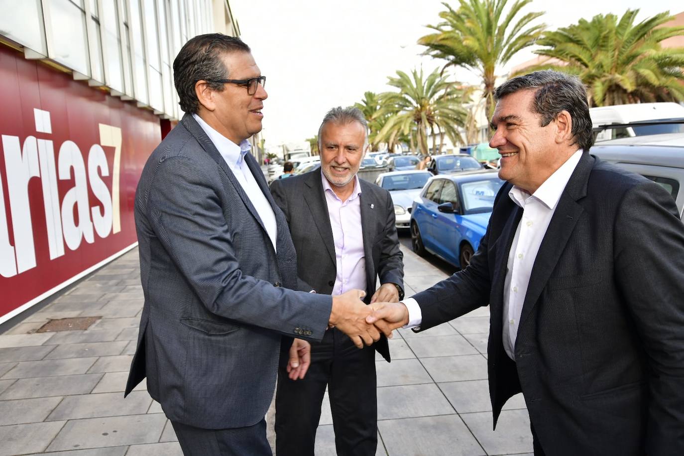 Fotos: Torres y Escrivá, en un foro de la APD en CANARIAS7