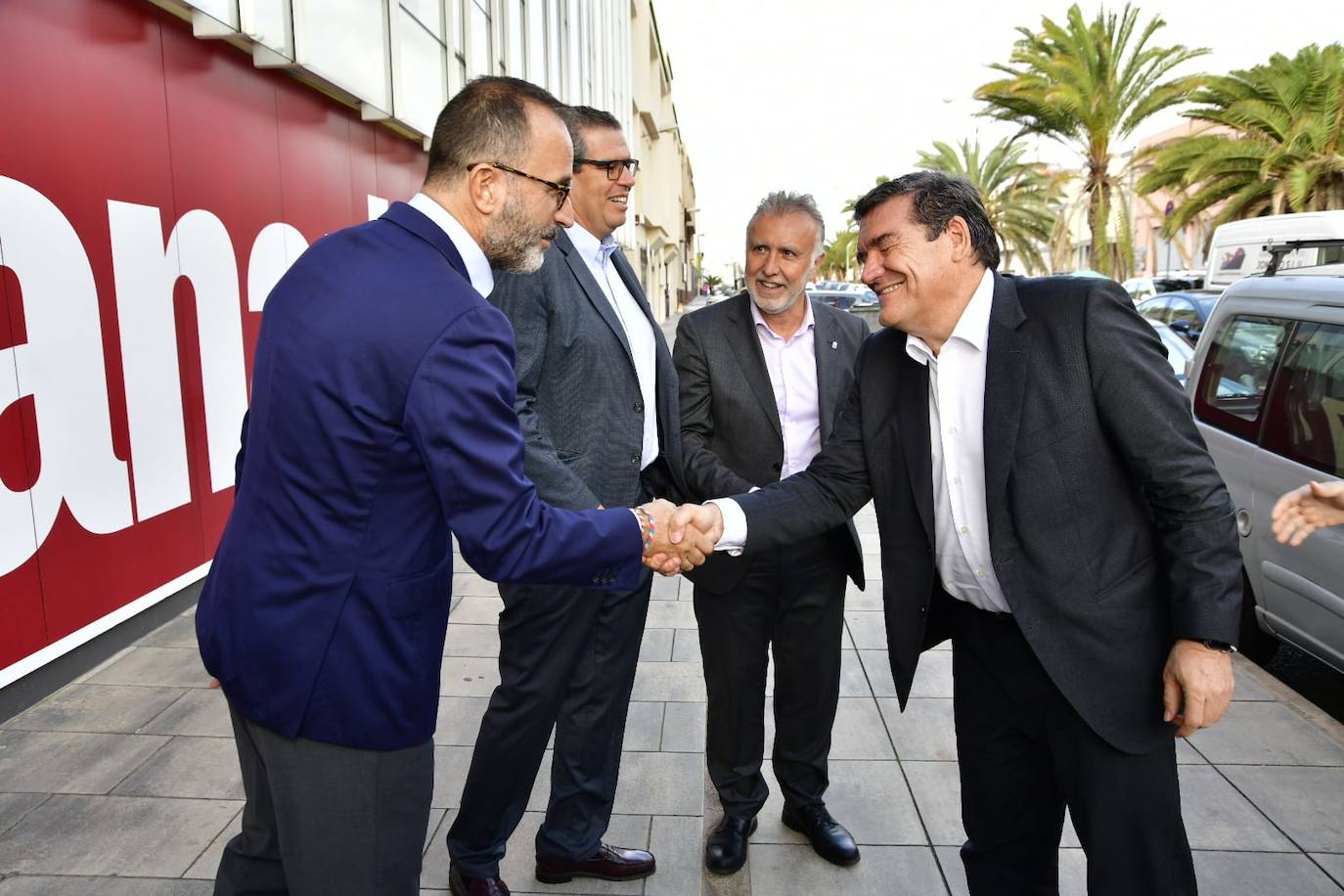 Fotos: Torres y Escrivá, en un foro de la APD en CANARIAS7