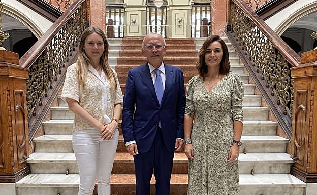 Susana del Castillo, Rodolfo Núñez y Laura Galarza, las nuevas incorporaciones al Círculo de Empresarios de Gran Canaria. 