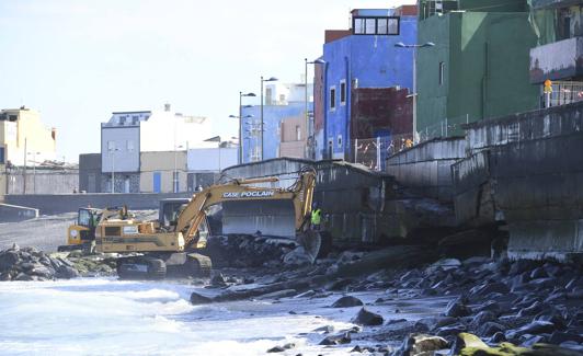 Reparación del muro. 