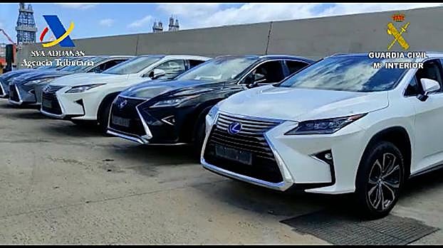 Imagen de algunos de los vehículos de alta gama recuperados