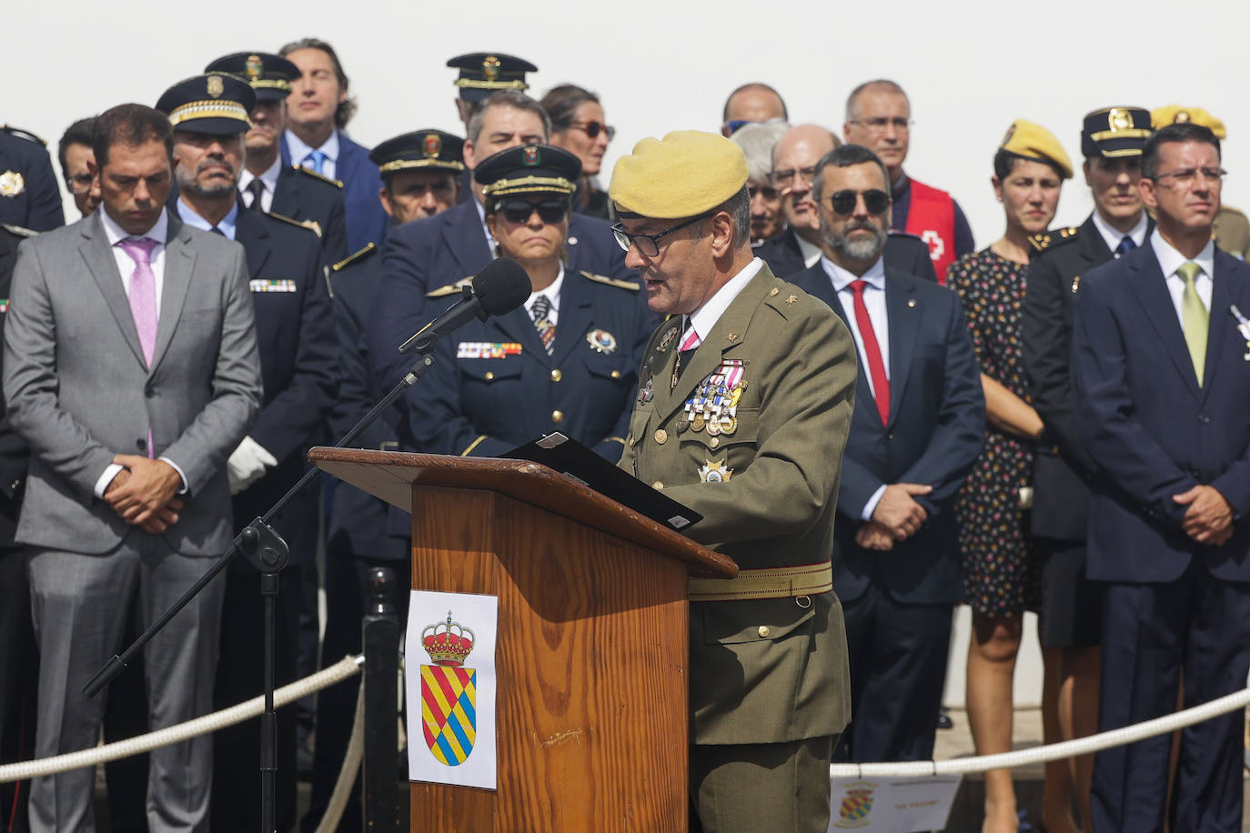 Fotos: Desfile de la UME por la festividad de Nuestra Señora del Rosario, su patrona