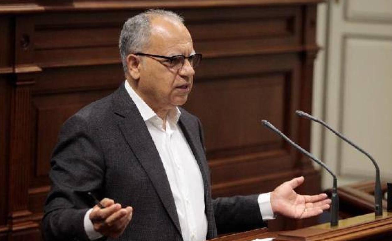 Curbelo pide tipificar el absentismo laboral en los convenios colectivos