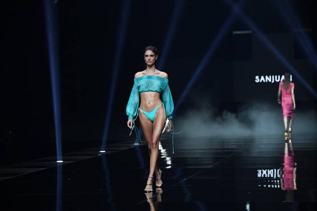 Fotos: San Juan juega con el rosa orquídea y el verde tropical en Moda Cálida