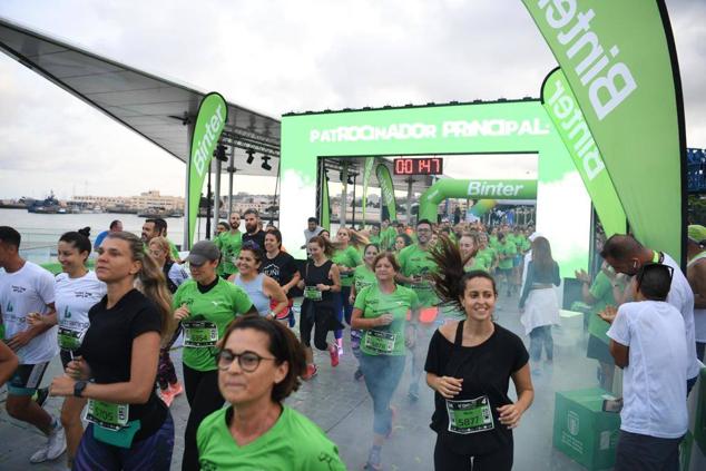 Fotos: La Binter Night Run corre por la capital grancanaria