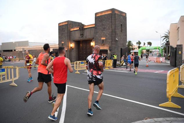 Fotos: La Binter Night Run corre por la capital grancanaria