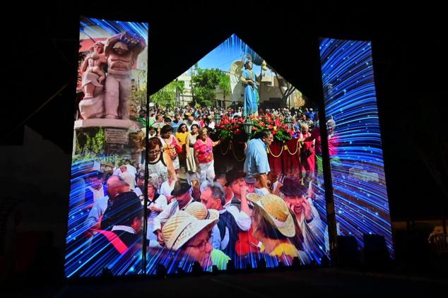 Fotos: Espectacular vídeo mapping por las fiestas de San Rafael en Vecindario