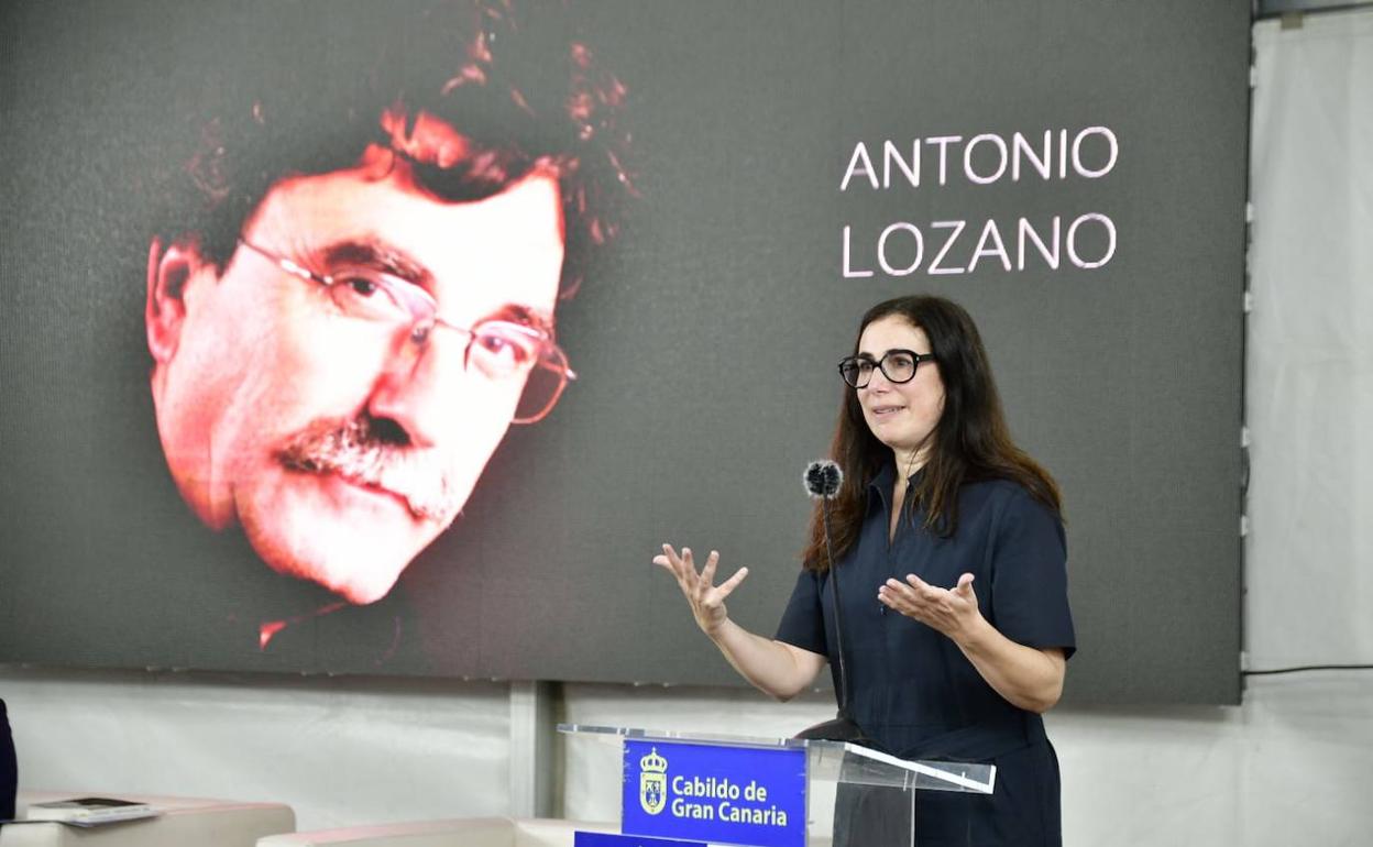 Un momento del homenaje, desarrollado este martes, en el parque de San Telmo. 