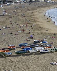 Imagen secundaria 2 - Arriba, las barcas que quedan por moverse. Sobre estas líneas, plano de como se van a ordenar y zona de Saulo Torón. 
