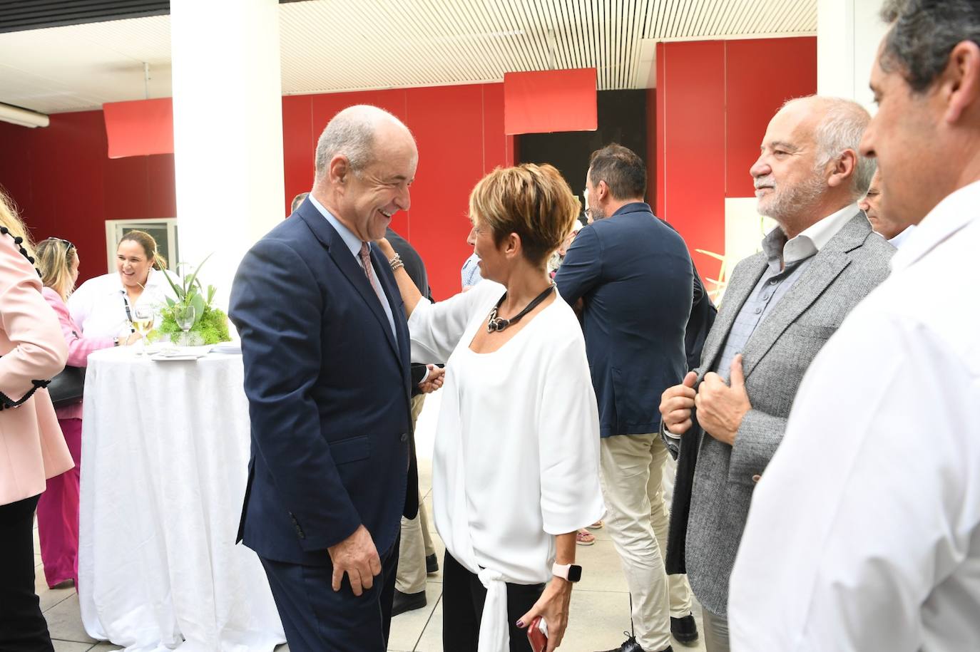 Fotos: Encuentro con el presidente de la Confederación Canaria de Empresarios, Pedro Ortega