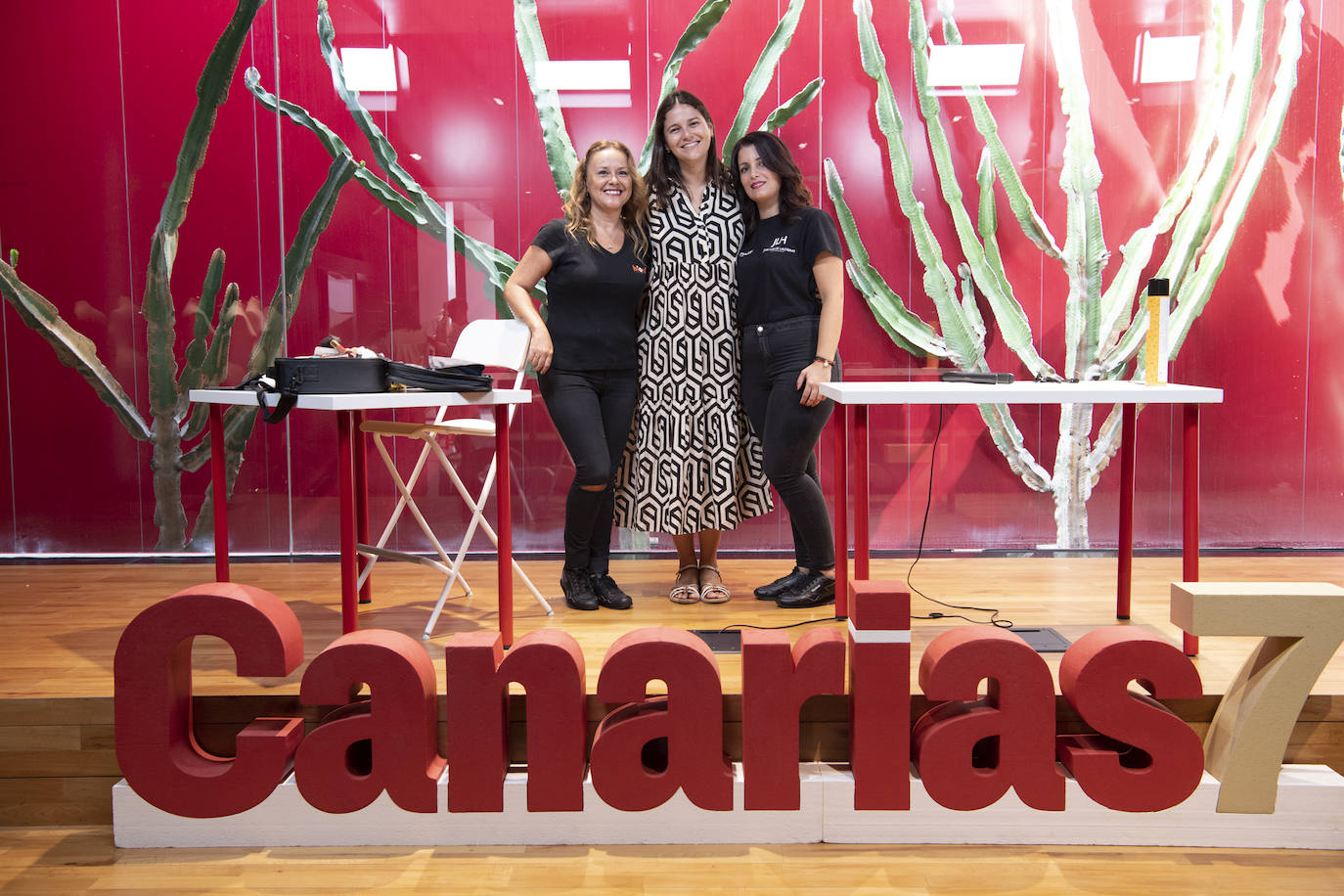 Fotos: Aurelia Gil y Arcadio Dominguez presentan propuesta de moda por el 40 Aniversario de Canarias7